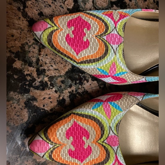 Torts Caliente matching 4 inch heels with matching envelope clutch - Picture 5 of 12